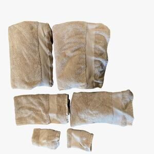 Lauren Ralph Lauren 6 Piece Set 2 Bath Two Hand Towel & 2 Washclothes Beige